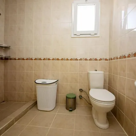House With Amazing Sea View And Pool In Apartment Gumusluk